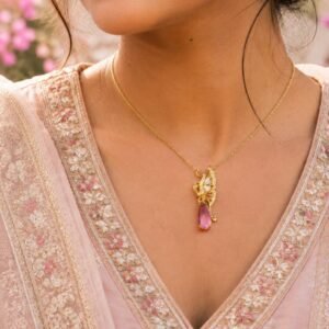 Anti Tarnish Beautiful Necklace Premium Gold Plated Designer Necklace for Women
