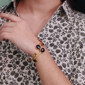 Contemporary Style Gold Plated Bangle Monalisa Stone – Perfect for Office & Casual Outfits
