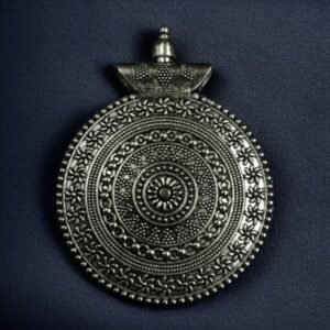 Elegant Floral Art Pendant in Best Silver Plated Finish – DIY Craft Jewelry