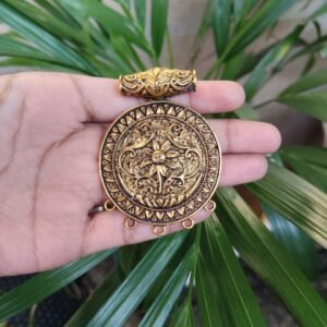 Gold Plated Flower Pendant Raw Material for Creative DIY Jewelry Making