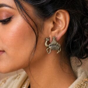 Silver Camel Stud Charming Stylish Jewelry for Beautiful Everyday Look