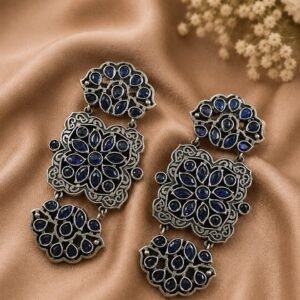 Unique Silver Earring Elegant Design for Beautiful Fashion Wear