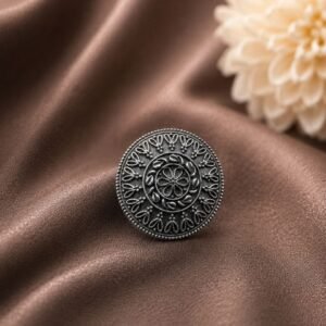 Dangler Silver Ring Elegant Design for Vintage Style