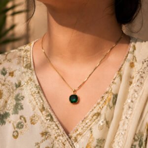 Anti Tarnish Premium Chain Pendant Premium Gold Plated Necklace for Women