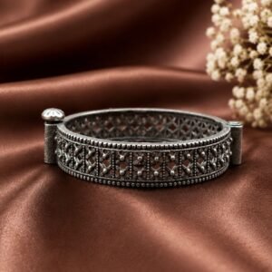 Geometric Silver Openable Kada Adjustable Designer Bracelet for Women