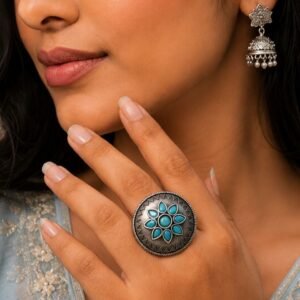 Vintage Silver Ring for Elegant Timeless Traditional Jewelry