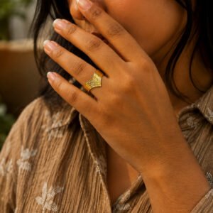 Anti Tarnish Rings Bridal Wear Contemporary Ring for Modern Women