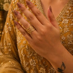 Anti Tarnish Rings Elegant Gold Finish Ring for Women