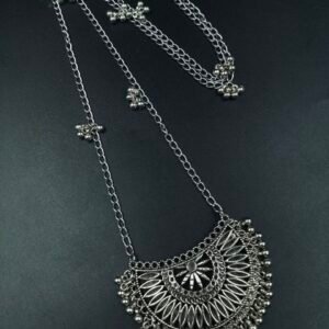 Traditional Art Boho Style Silver Plated Chain Necklace with Elegant Pearl Work