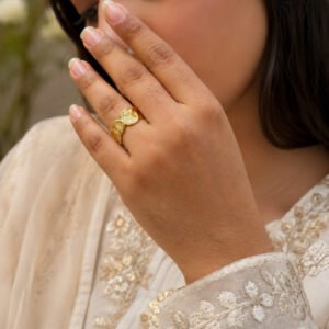 Anti Tarnish Rings Royal Looking Finger Ring for Casual Wear